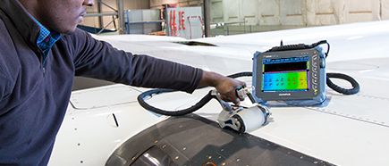 Escáner para inspeccionar componentes aeroespaciales